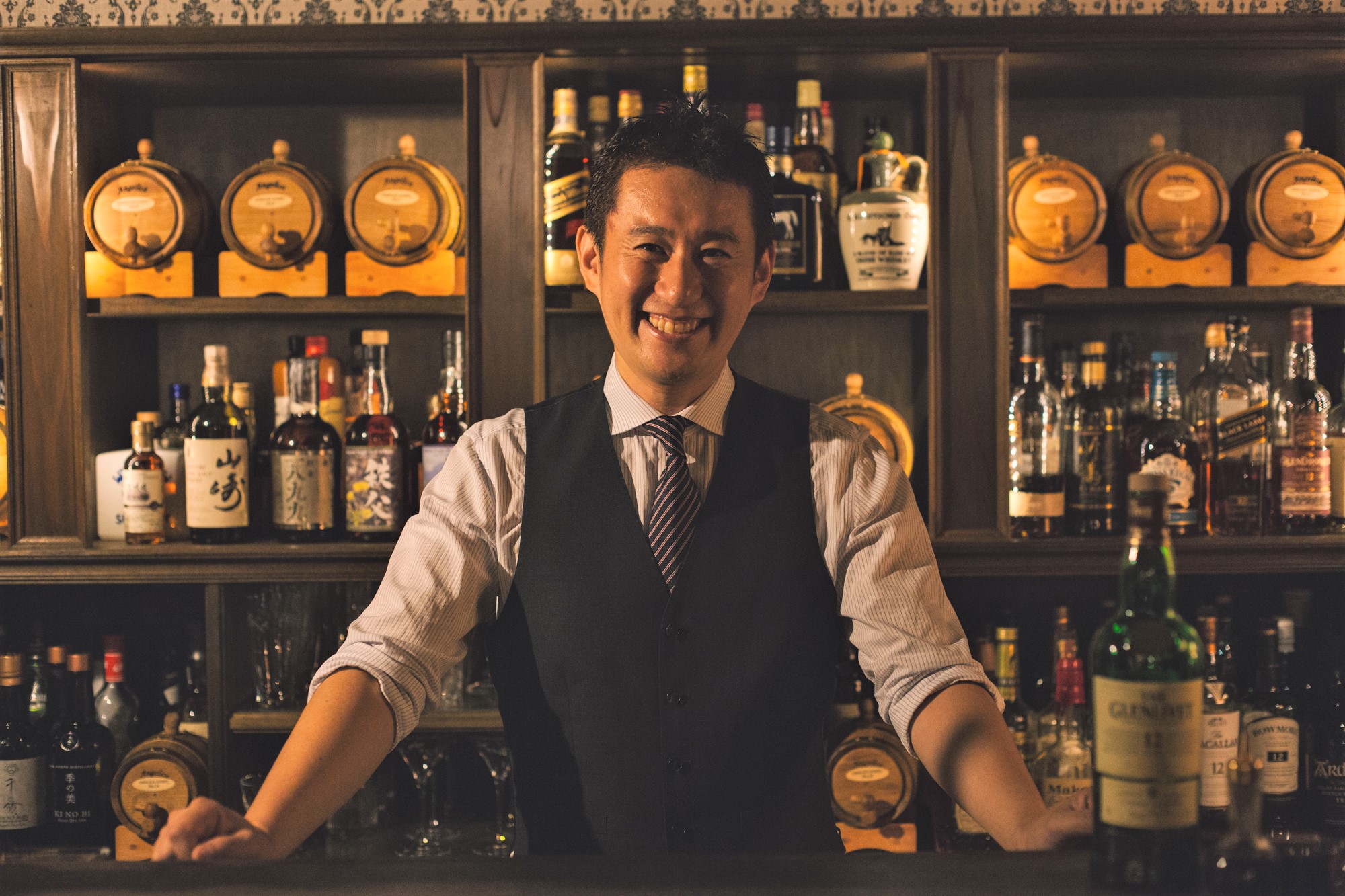 坪井吉文 ｂａｒｔｅｎｄｅｒ大学 ジャパンバーテンダースクール ジャパンカフェスクール 学校